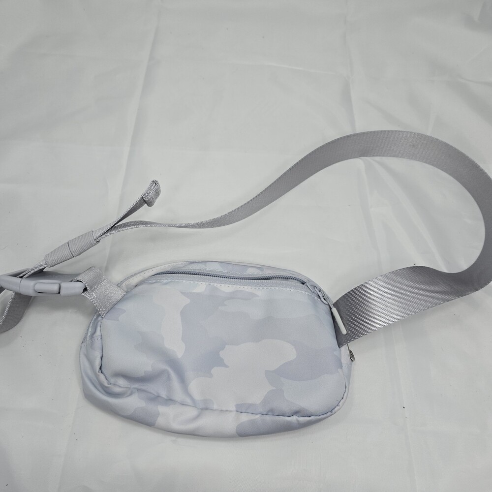 lululemon Everyday 1L OG Fanny Waist belt bag Heritage 365 Camo Starlight Silver